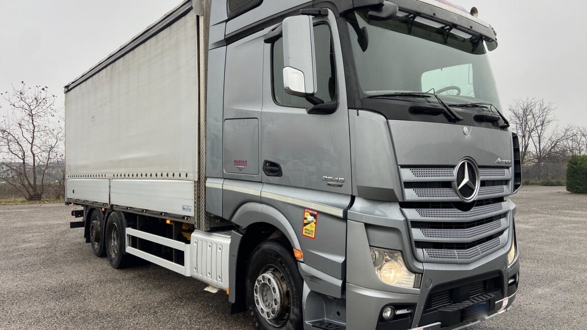 Mercedes-Benz Actros 2545
